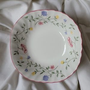 Johnson Brothers Floral Design Plate